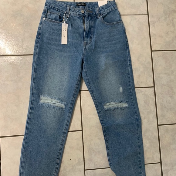 Brand new shein mom jeans - Picture 2 of 4
